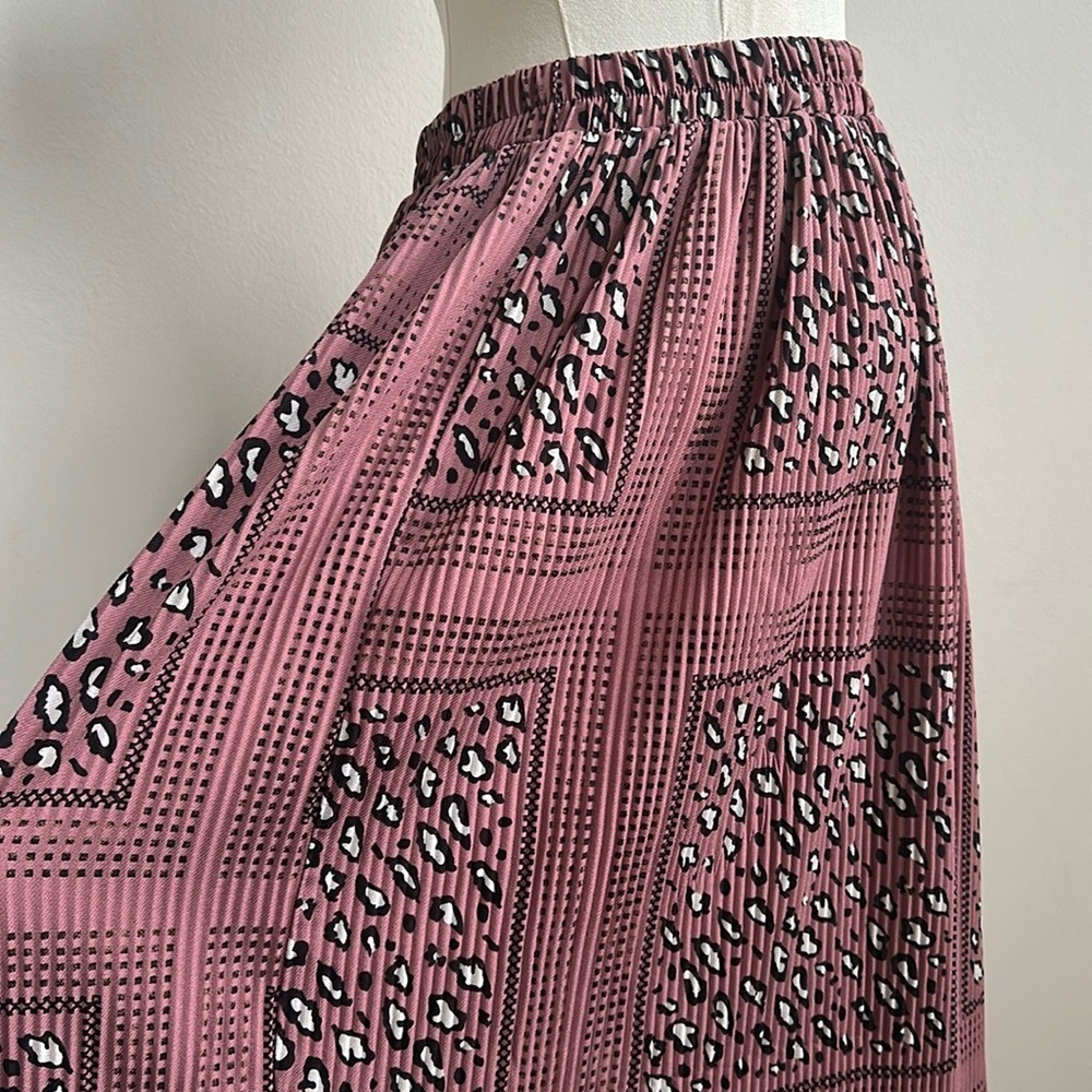 Easel Women’s Pink Animal Print Pleated Boho Casual Stretchy Maxi Skirt‎ Med - Picture 2 of 7